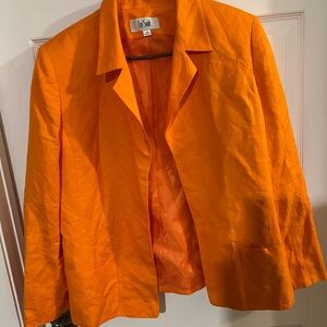 Le Suit Lined Jacket and top size 14 never worn